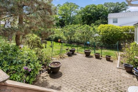 26 Crestview Hill Road Livingston NJ 07039