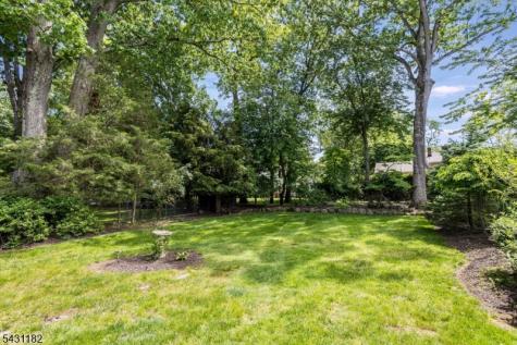 26 Crestview Hill Road Livingston NJ 07039