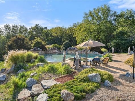406 Caruso Court Branchburg NJ 08853