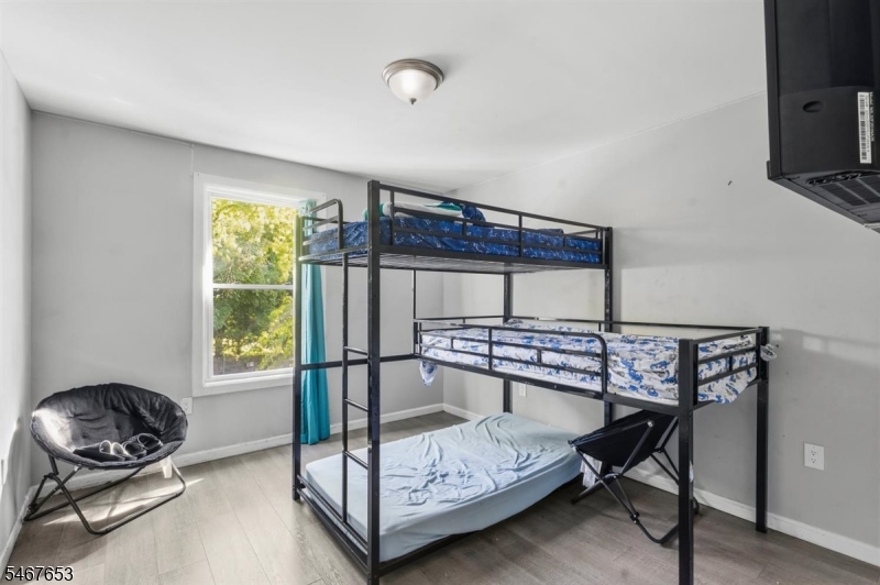 15 Chelsea Avenue East Orange NJ 07018