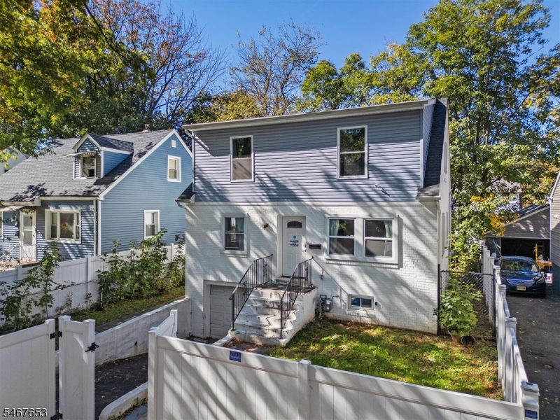 15 Chelsea Avenue East Orange NJ 07018