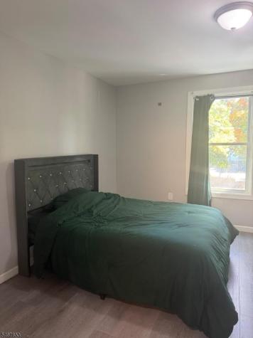 15 Chelsea Avenue East Orange NJ 07018