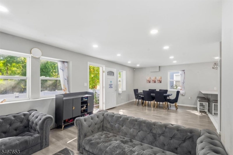 15 Chelsea Avenue East Orange NJ 07018