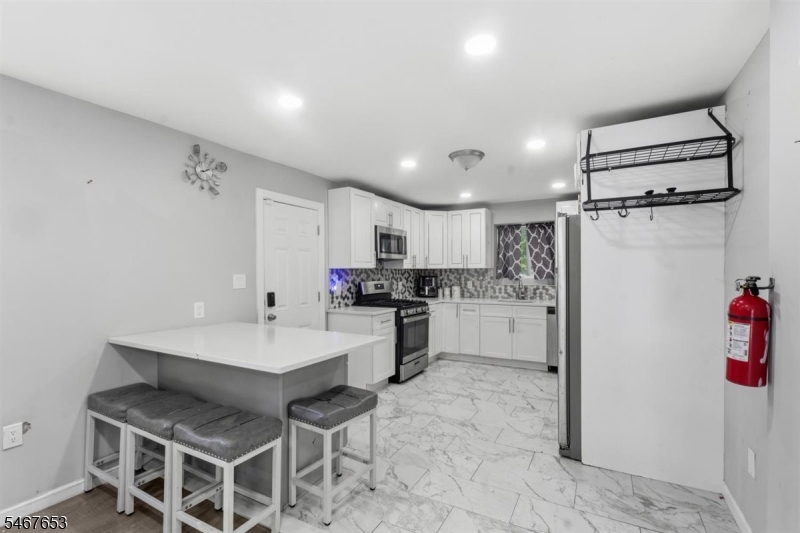 15 Chelsea Avenue East Orange NJ 07018