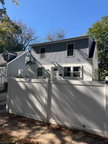 15 Chelsea Avenue East Orange NJ 07018
