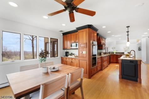 1531 Coles Avenue Mountainside NJ 07092