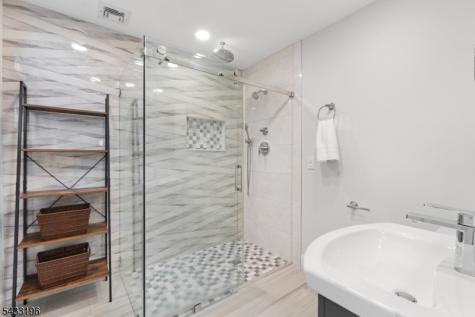 1531 Coles Avenue Mountainside NJ 07092