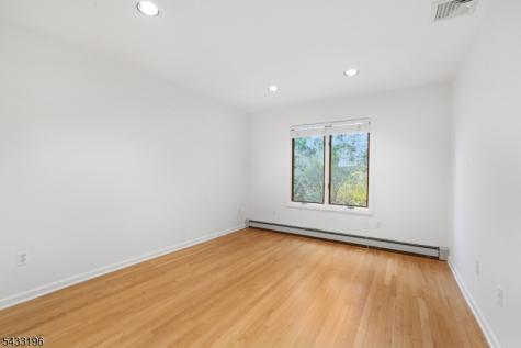 1531 Coles Avenue Mountainside NJ 07092
