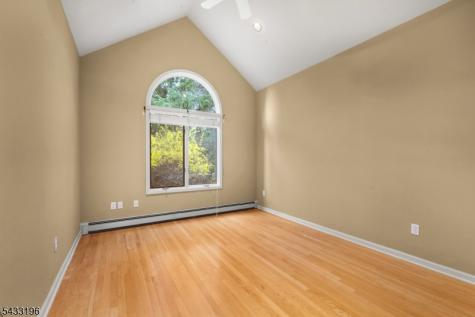1531 Coles Avenue Mountainside NJ 07092