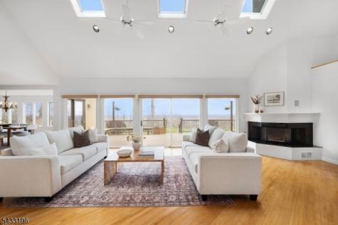 1531 Coles Avenue Mountainside NJ 07092