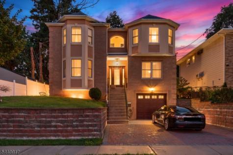 157 Woodridge Street Wood-ridge NJ 07075
