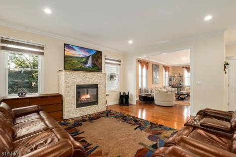 157 Woodridge Street Wood-ridge NJ 07075
