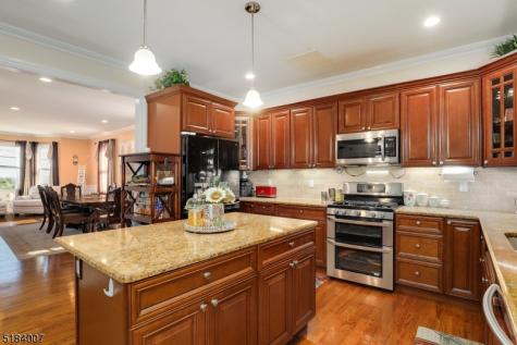157 Woodridge Street Wood-ridge NJ 07075
