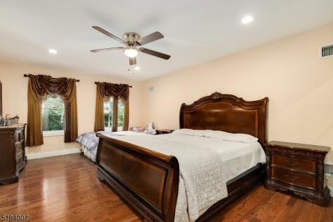 157 Woodridge Street Wood-ridge NJ 07075
