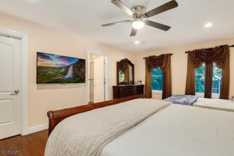 157 Woodridge Street Wood-ridge NJ 07075