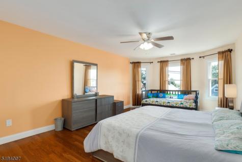 157 Woodridge Street Wood-ridge NJ 07075