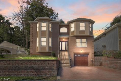 157 Woodridge Street Wood-ridge NJ 07075