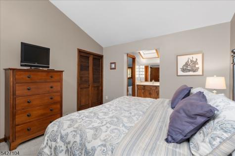 117 Old Clinton Road Raritan NJ 08822