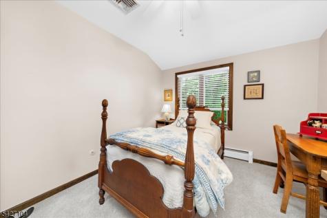 117 Old Clinton Road Raritan NJ 08822