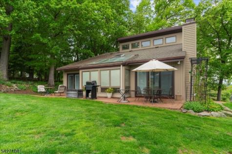 117 Old Clinton Road Raritan NJ 08822