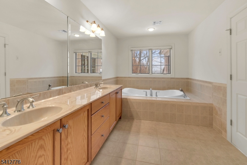 34 Kanouse Lane Montville NJ 07045