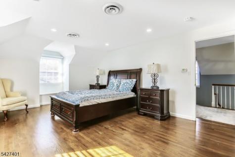 1008 Mary Allen Lane Mountainside NJ 07092