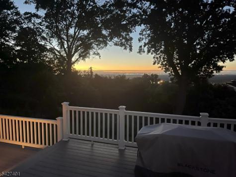1008 Mary Allen Lane Mountainside NJ 07092