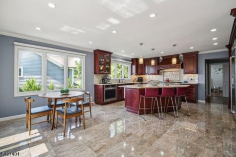 1008 Mary Allen Lane Mountainside NJ 07092