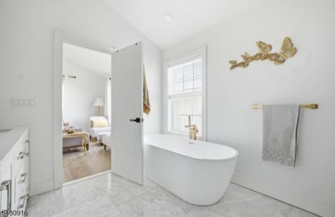 25 Mayfair Place Clifton NJ 07013