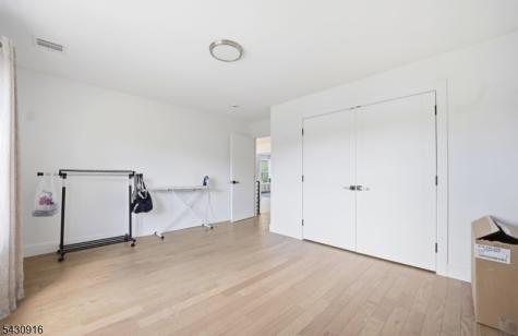 25 Mayfair Place Clifton NJ 07013