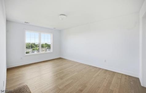 25 Mayfair Place Clifton NJ 07013