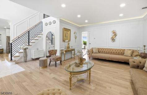 25 Mayfair Place Clifton NJ 07013
