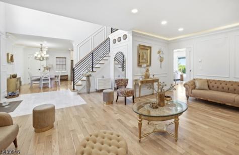 25 Mayfair Place Clifton NJ 07013