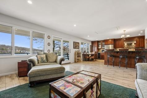 213 Hudson Avenue Hopatcong NJ 07843