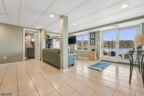 213 Hudson Avenue Hopatcong NJ 07843