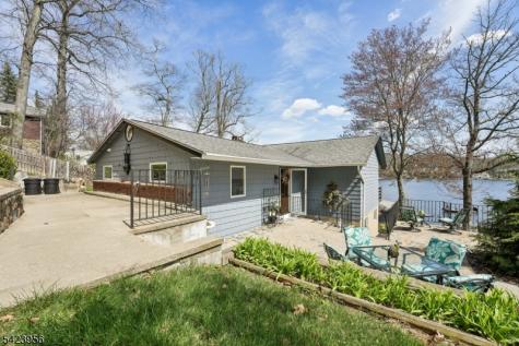 213 Hudson Avenue Hopatcong NJ 07843