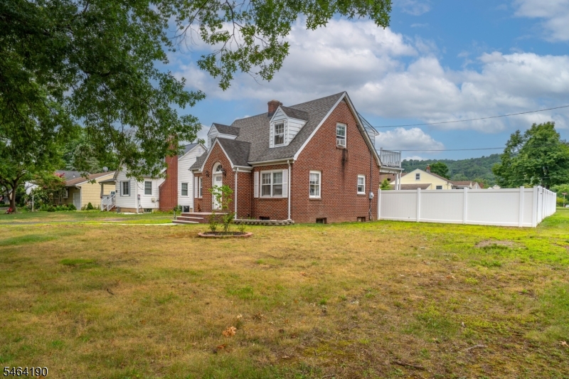 668 Greenbrook Road North Plainfield NJ 07063