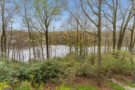 351 E Lakeshore Drive Vernon NJ 07422