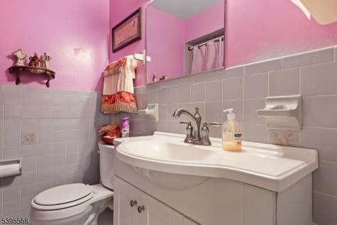 32 Ruby Street Springfield NJ 07081