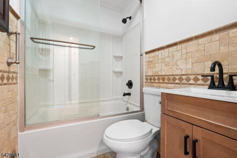 8 Andrea Drive Vernon NJ 07462