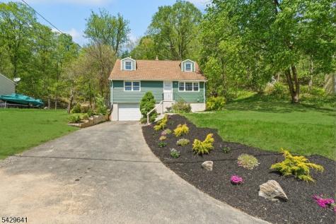 8 Andrea Drive Vernon NJ 07462