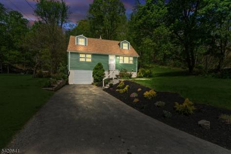8 Andrea Drive Vernon NJ 07462