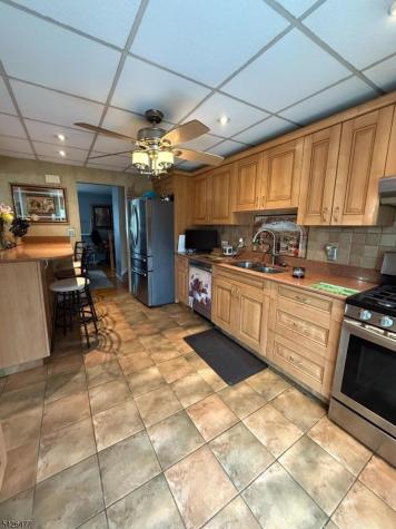 32 Brunswick Drive Howell NJ 07731
