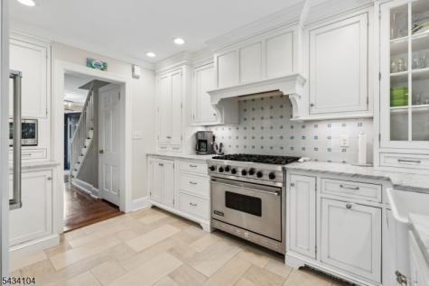 18 Colony Drive Summit NJ 07901