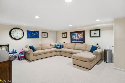 18 Colony Drive Summit NJ 07901