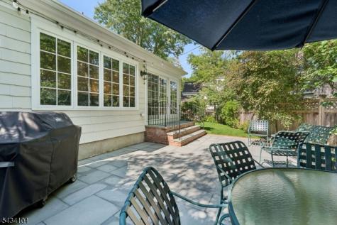 18 Colony Drive Summit NJ 07901