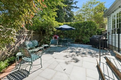 18 Colony Drive Summit NJ 07901