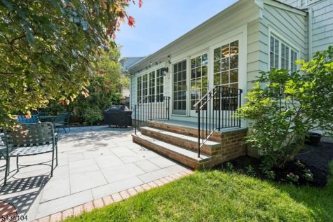 18 Colony Drive Summit NJ 07901