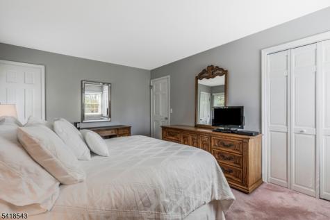 8 Beechwood Road Bernards NJ 07920