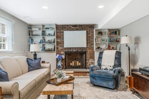 8 Beechwood Road Bernards NJ 07920